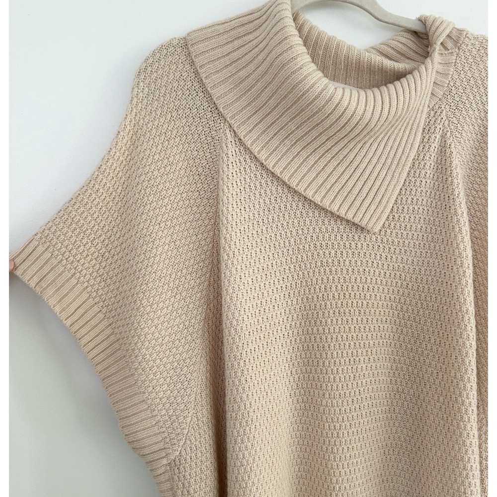 Lane Bryant Women's 14/20 Beige Wool Blend Split Neck Artsy Poncho Sweater NWT - Picture 4 of 16
